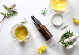 Facial Oils vs. Serums: What’s the Difference?